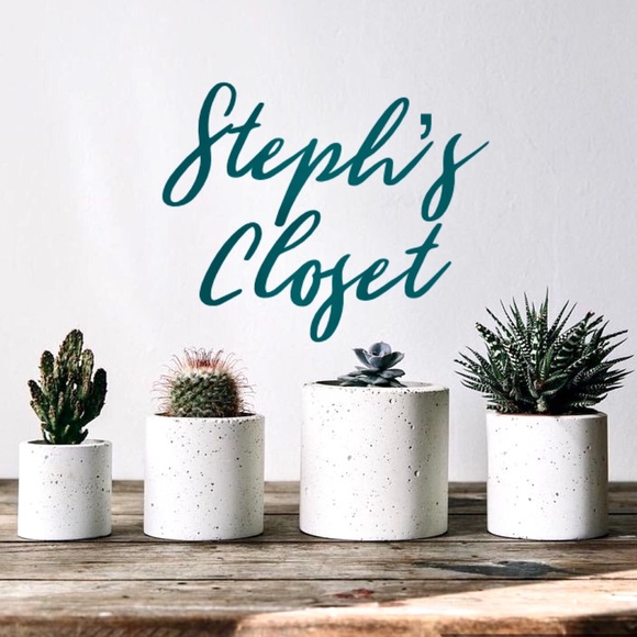 Meet your Posher, Steph 🛍 - Picture 1 of 1